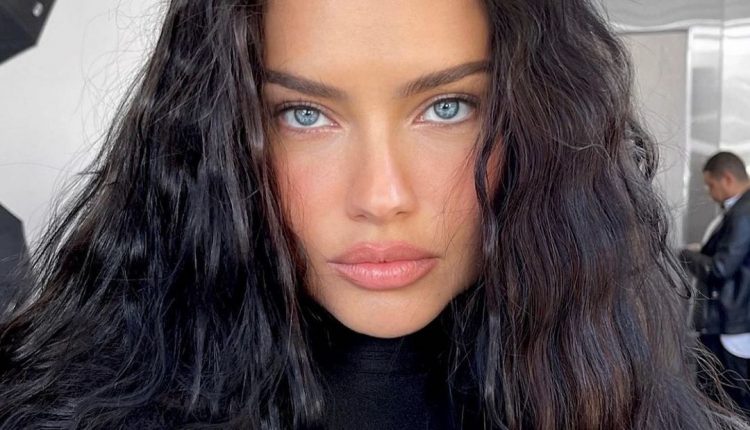 Adriana-Lima-Most-beautiful-women-in-the-world