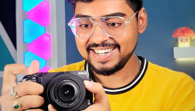 Akash-Pal-Best-Tech-Vloggers